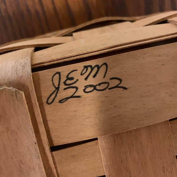 Longaberger oblong fabric lined 15 x8 basket - Picture 6 of 9